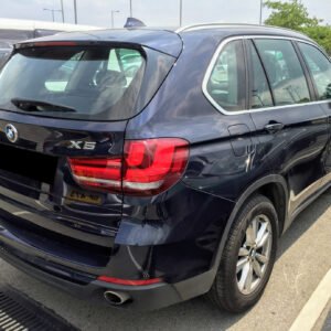 back of a bmw x5 f15.jpg